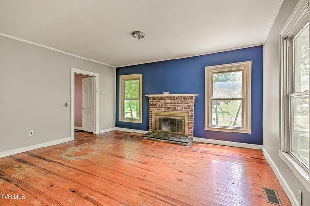 301 Keenburg Road Road, Bluff City, TN 37618
