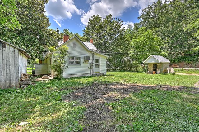 301 Keenburg Road Road, Bluff City, TN 37618