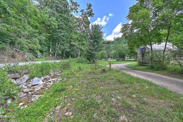 301 Keenburg Road Road, Bluff City, TN 37618