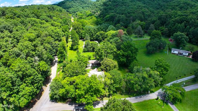 301 Keenburg Road Road, Bluff City, TN 37618