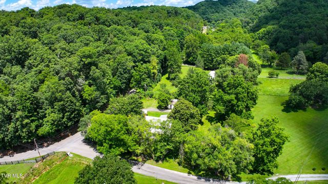 301 Keenburg Road Road, Bluff City, TN 37618