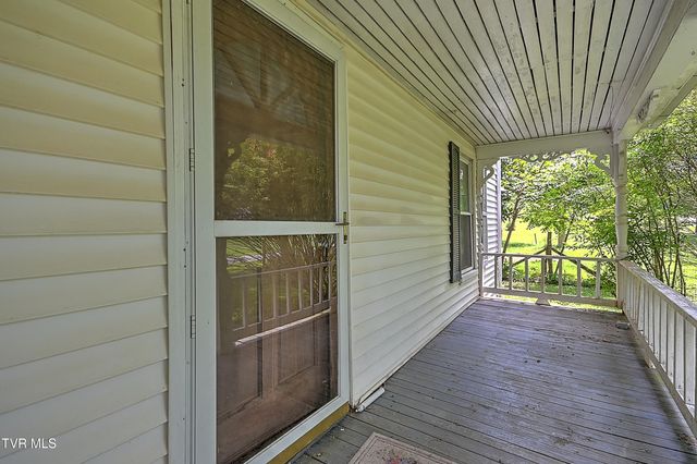 301 Keenburg Road Road, Bluff City, TN 37618