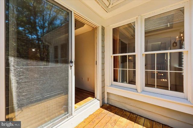 1569 CHURCH HILL PL, Reston, VA 20194