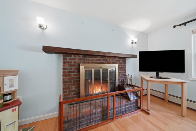 17 Parker Drive, Nashua, NH 03062