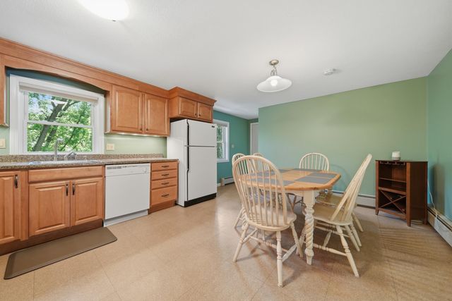 17 Parker Drive, Nashua, NH 03062