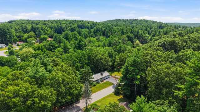 17 Parker Drive, Nashua, NH 03062