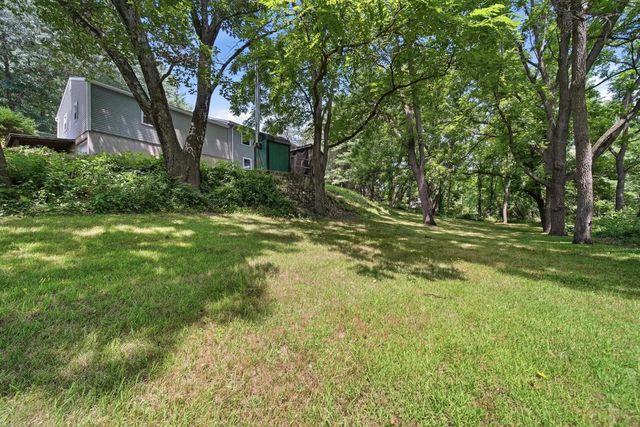 17 Parker Drive, Nashua, NH 03062