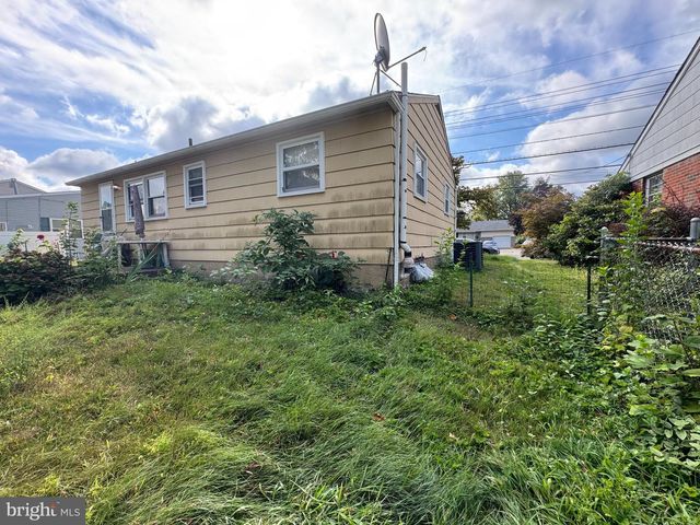 609 W EVESHAM AVE, Magnolia, NJ 08049