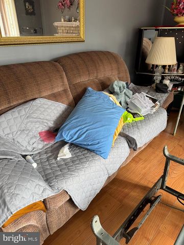 609 W EVESHAM AVE, Magnolia, NJ 08049