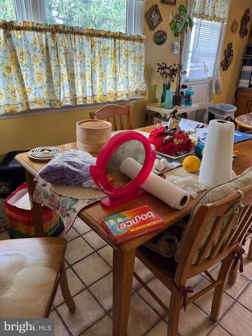 609 W EVESHAM AVE, Magnolia, NJ 08049