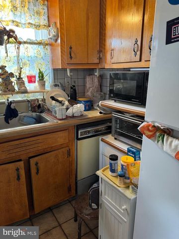 609 W EVESHAM AVE, Magnolia, NJ 08049