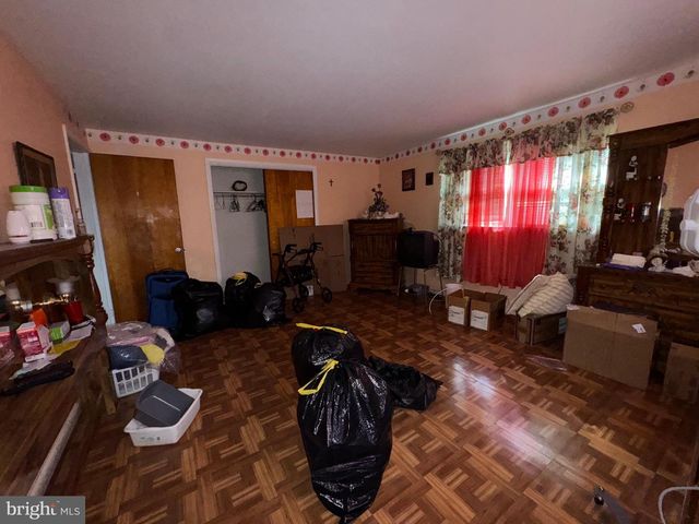 609 W EVESHAM AVE, Magnolia, NJ 08049