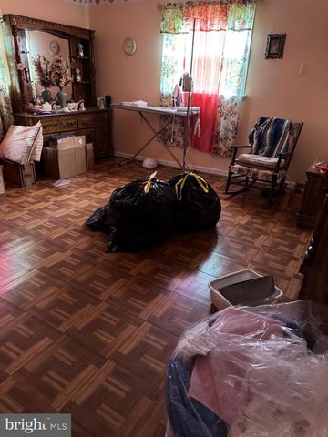 609 W EVESHAM AVE, Magnolia, NJ 08049