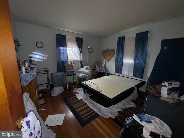 609 W EVESHAM AVE, Magnolia, NJ 08049