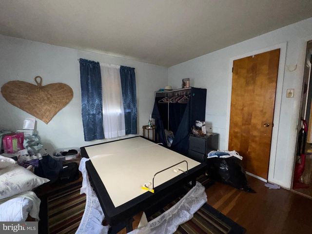 609 W EVESHAM AVE, Magnolia, NJ 08049