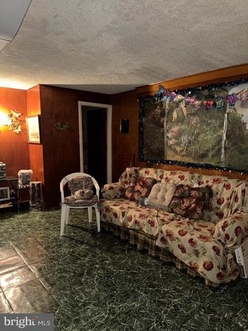 609 W EVESHAM AVE, Magnolia, NJ 08049