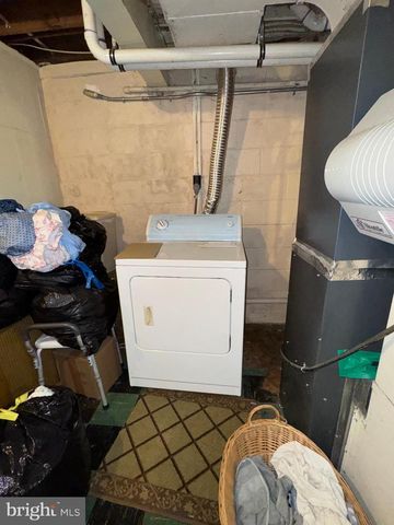 609 W EVESHAM AVE, Magnolia, NJ 08049