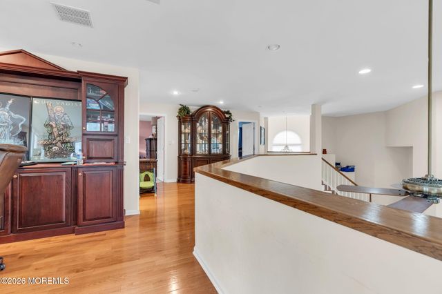 56 Tamarac Court, Holmdel, NJ 07733