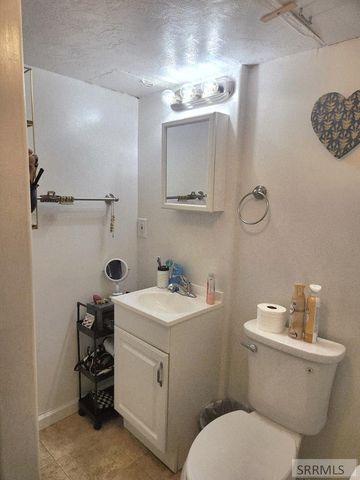 1472 Austin Avenue, Idaho Falls, ID 83404