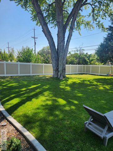 1472 Austin Avenue, Idaho Falls, ID 83404