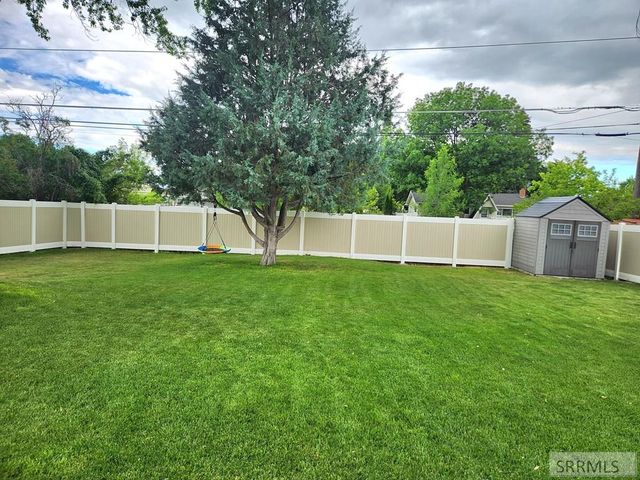 1472 Austin Avenue, Idaho Falls, ID 83404