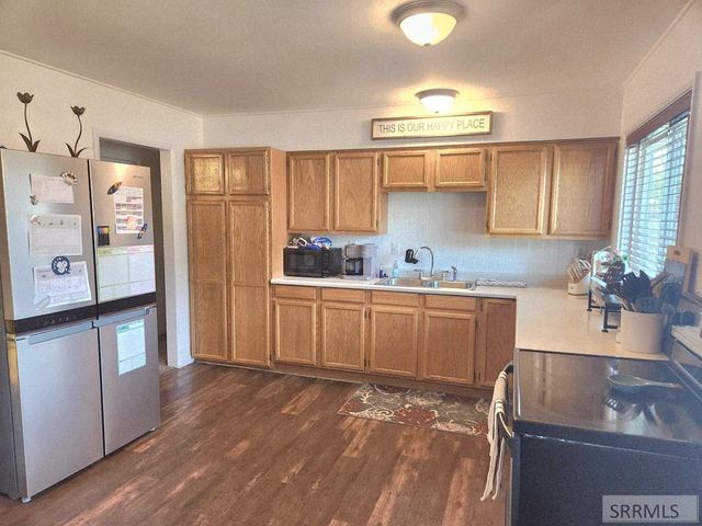 1472 Austin Avenue, Idaho Falls, ID 83404