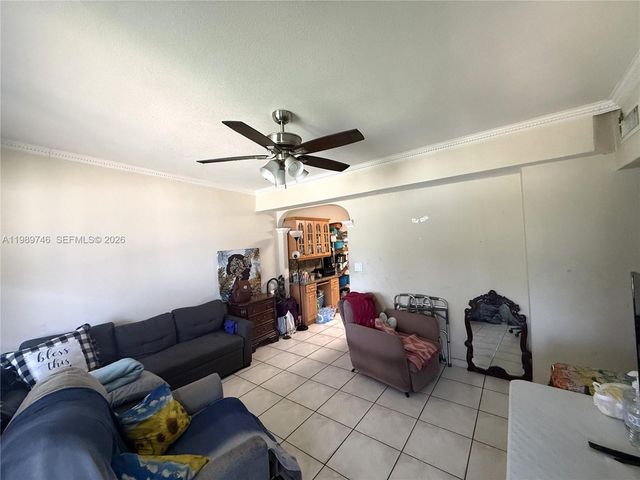 9615 NW 26th Ave, Miami, FL 33147
