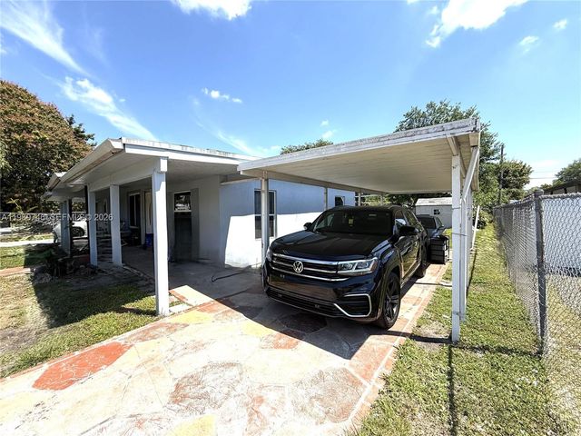 9615 NW 26th Ave, Miami, FL 33147