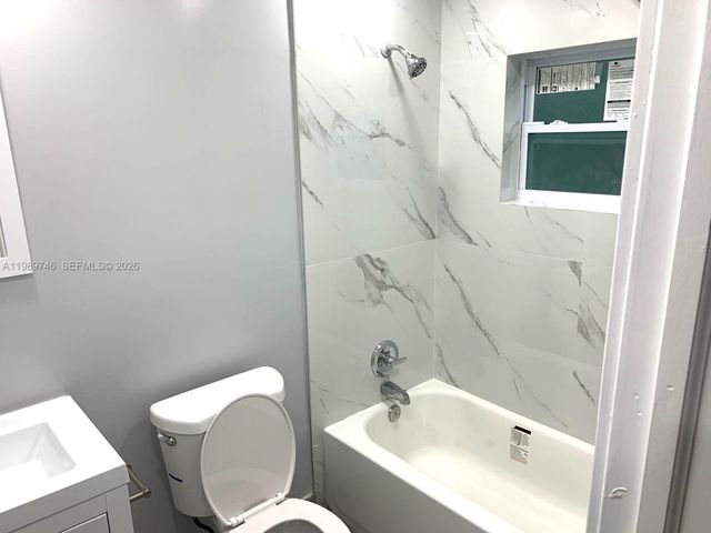 9615 NW 26th Ave, Miami, FL 33147