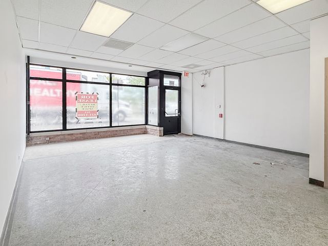 6417 W Irving Park Road, Chicago, IL 60634