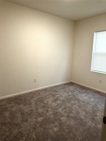 207 Enforcer LOOP, Jarrell, TX 76537