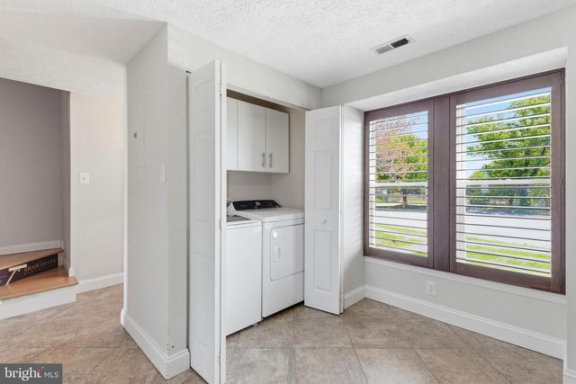 8 PRIMROSE COURT, Parkville, MD 21234