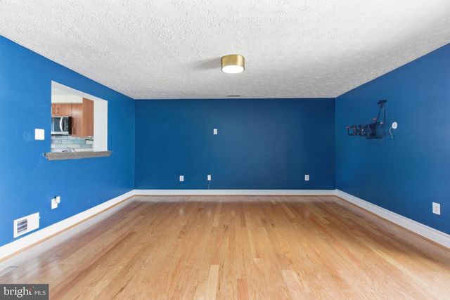8 PRIMROSE COURT, Parkville, MD 21234