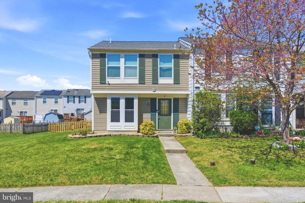 8 PRIMROSE COURT, Parkville, MD 21234