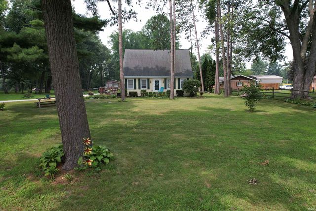 3997 E First Rd, Monticello, IN 47960