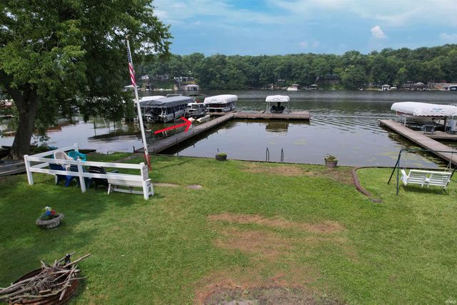 3997 E First Rd, Monticello, IN 47960