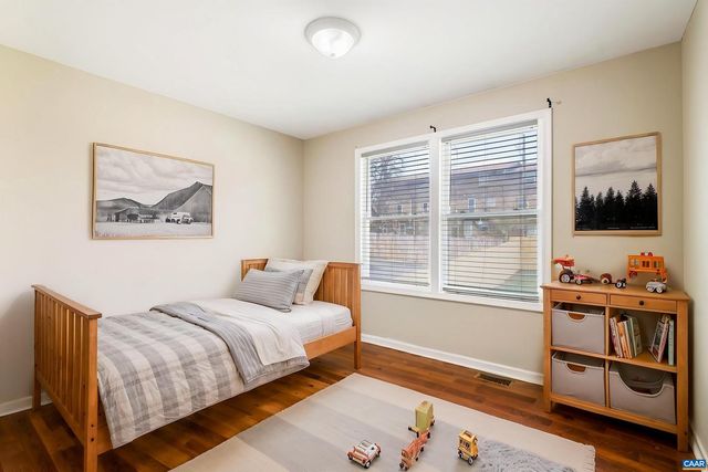 2511 CHESAPEAKE ST, Staunton, VA 24401