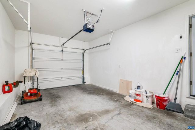 2511 CHESAPEAKE ST, Staunton, VA 24401