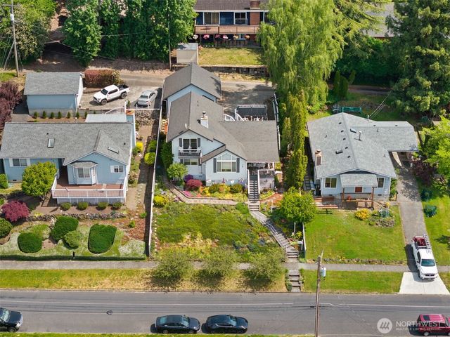 38 SE Washington Street, Chehalis, WA 98532