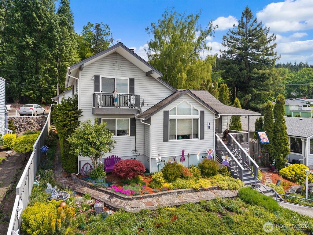 38 SE Washington Street, Chehalis, WA 98532