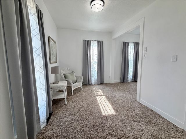 415 W 4th Street S, Newton, IA 50208