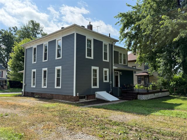 415 W 4th Street S, Newton, IA 50208