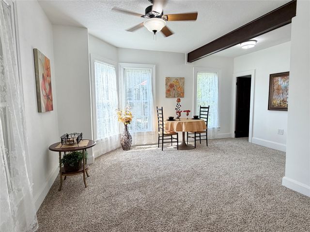 415 W 4th Street S, Newton, IA 50208