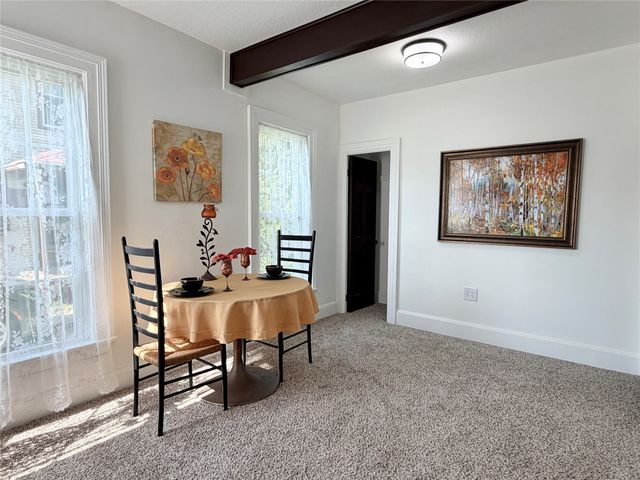 415 W 4th Street S, Newton, IA 50208