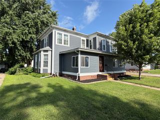 415 W 4th Street S, Newton, IA 50208