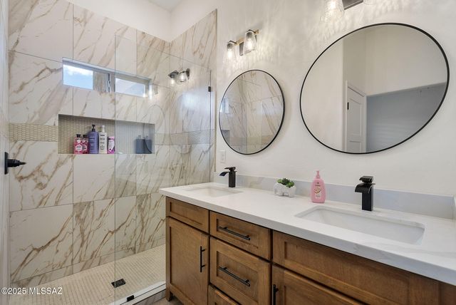 65 Avenida Pastor, Rio Rico, AZ 85648