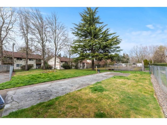 12140 Sw CAMDEN Ln, Beaverton, OR 97008