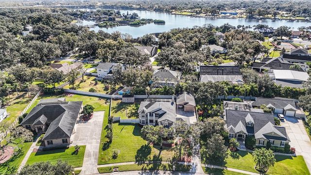 8805 CROSS LANDING LANE, Riverview, FL 33578