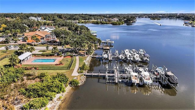 8805 CROSS LANDING LANE, Riverview, FL 33578