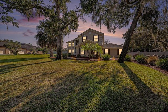 8805 CROSS LANDING LANE, Riverview, FL 33578